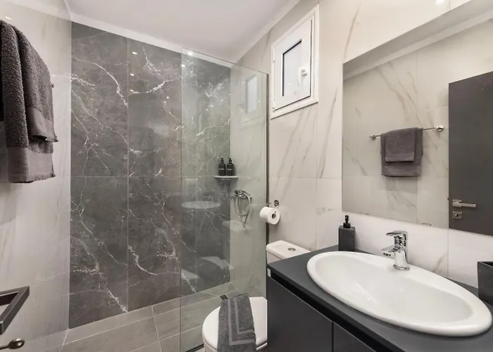 Apartment Golden 5 *